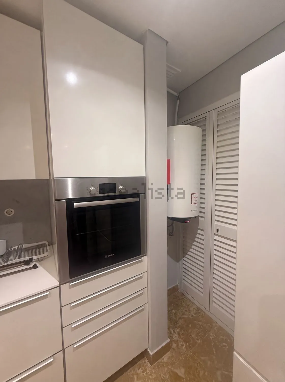 Kitchen oven and the pantry